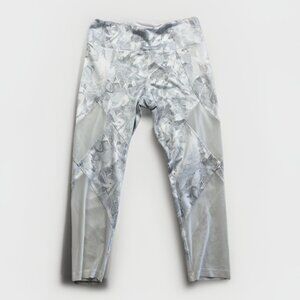 VOGO Athletica M Gray / White Capri Leggings Floral AOP See-Through Yoga Pants
